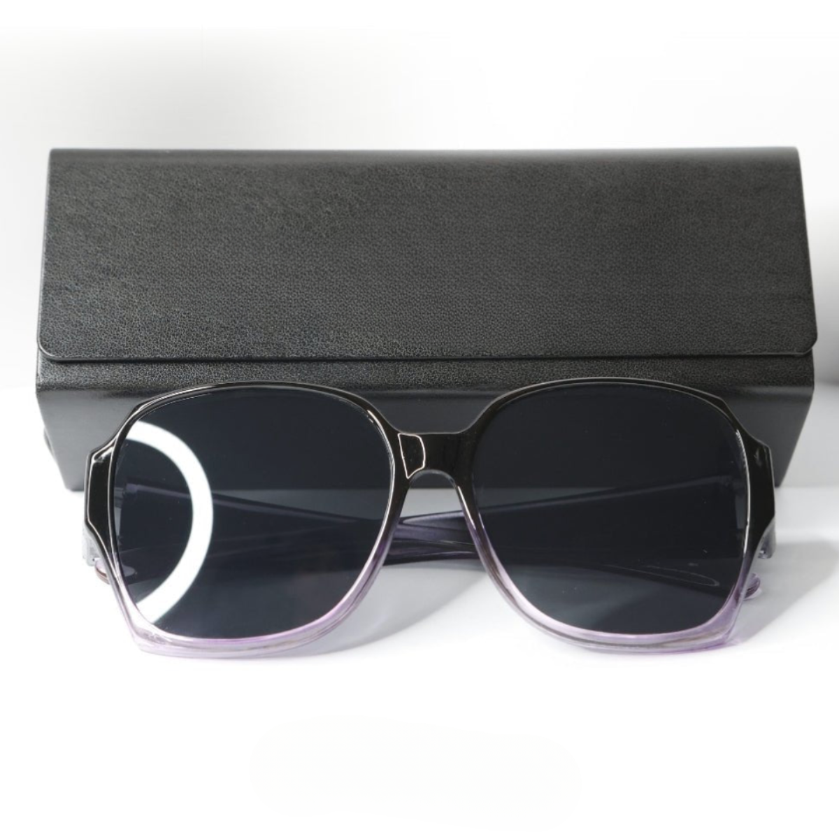 Sichtklar® – Die ultraleichte Überbrille mit polarisierten Gläsern